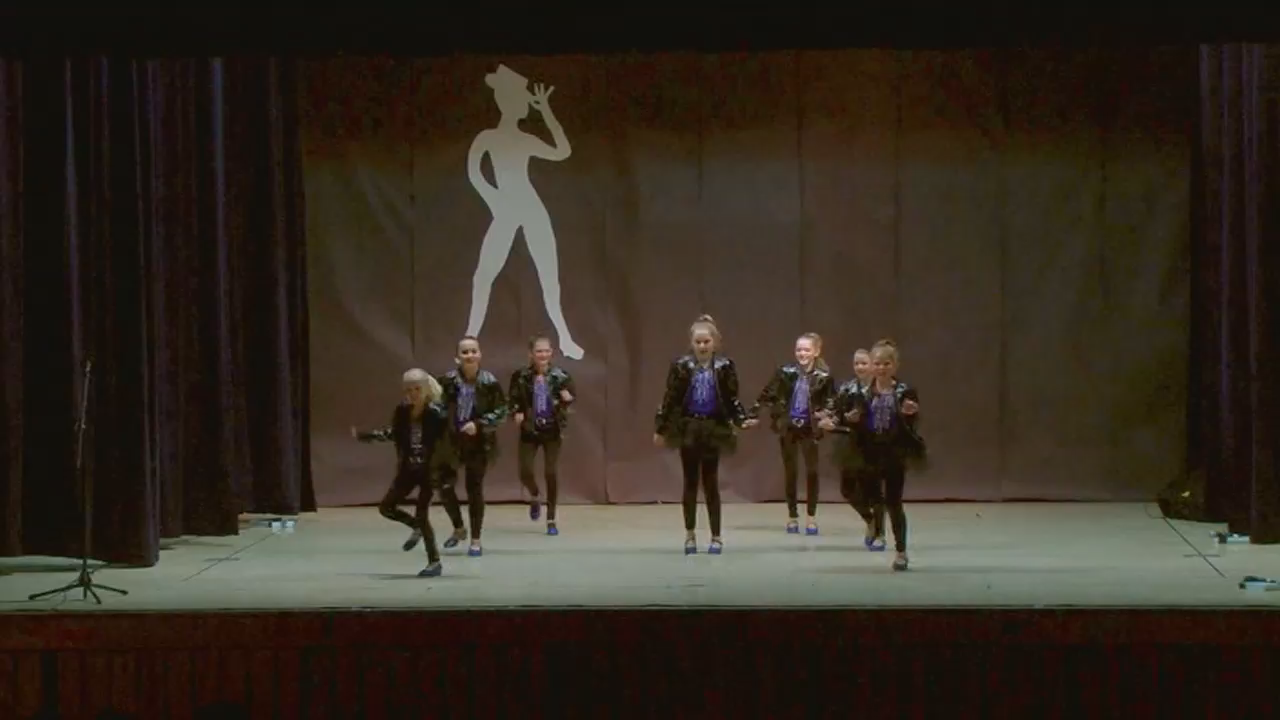 Thumbnail image for Swan-2016SwanSchoolOfDance-Mar22