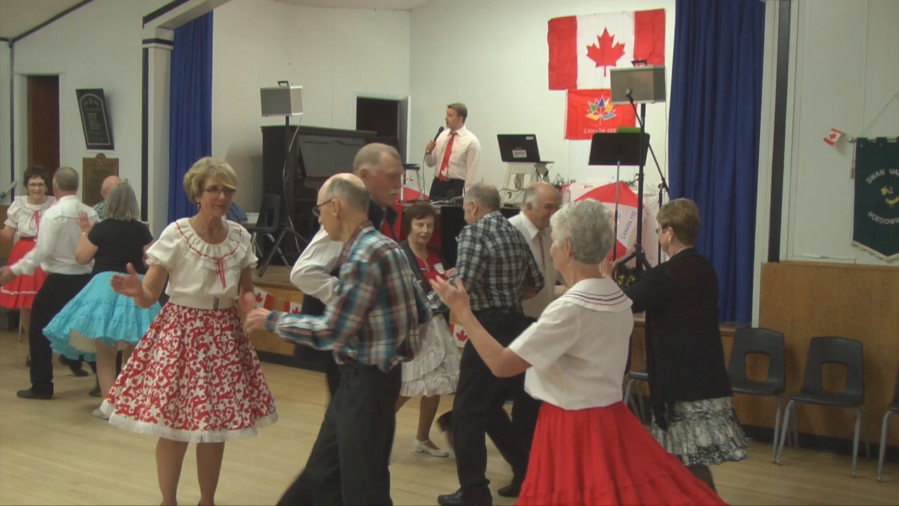 Thumbnail image for Swan-2017SpringSquareDance-Apr29
