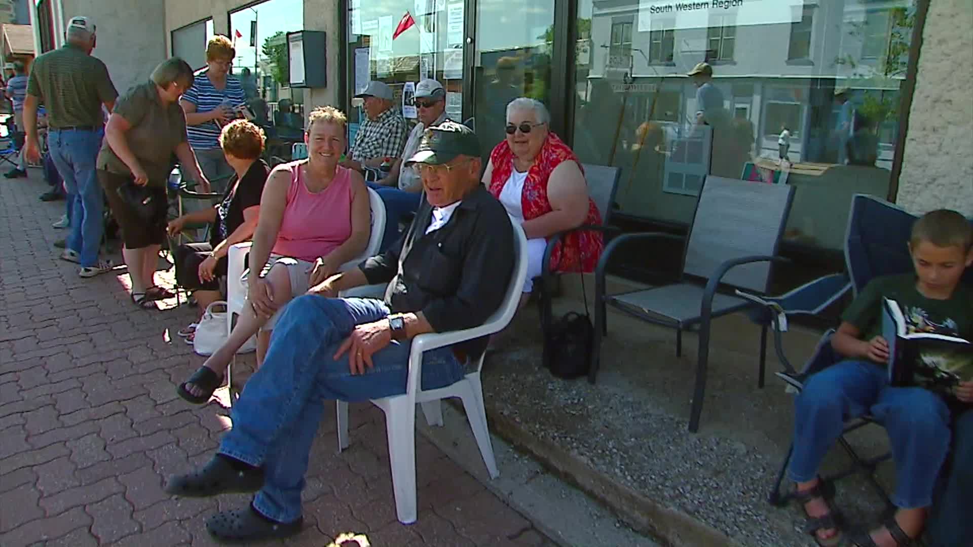 Thumbnail image for Time to Reminisce - Birtle 125 Parade