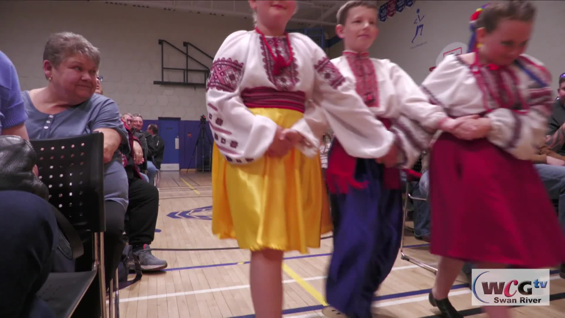 Thumbnail image for Swan-2024 Vesselli Dancers-May4