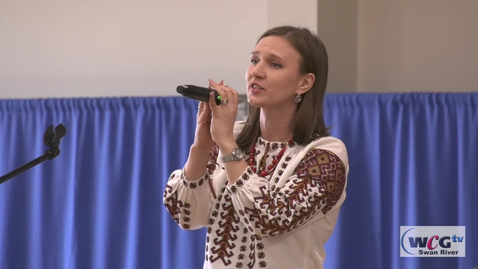 Thumbnail image for Swan-2024 Folkfest Daria May31