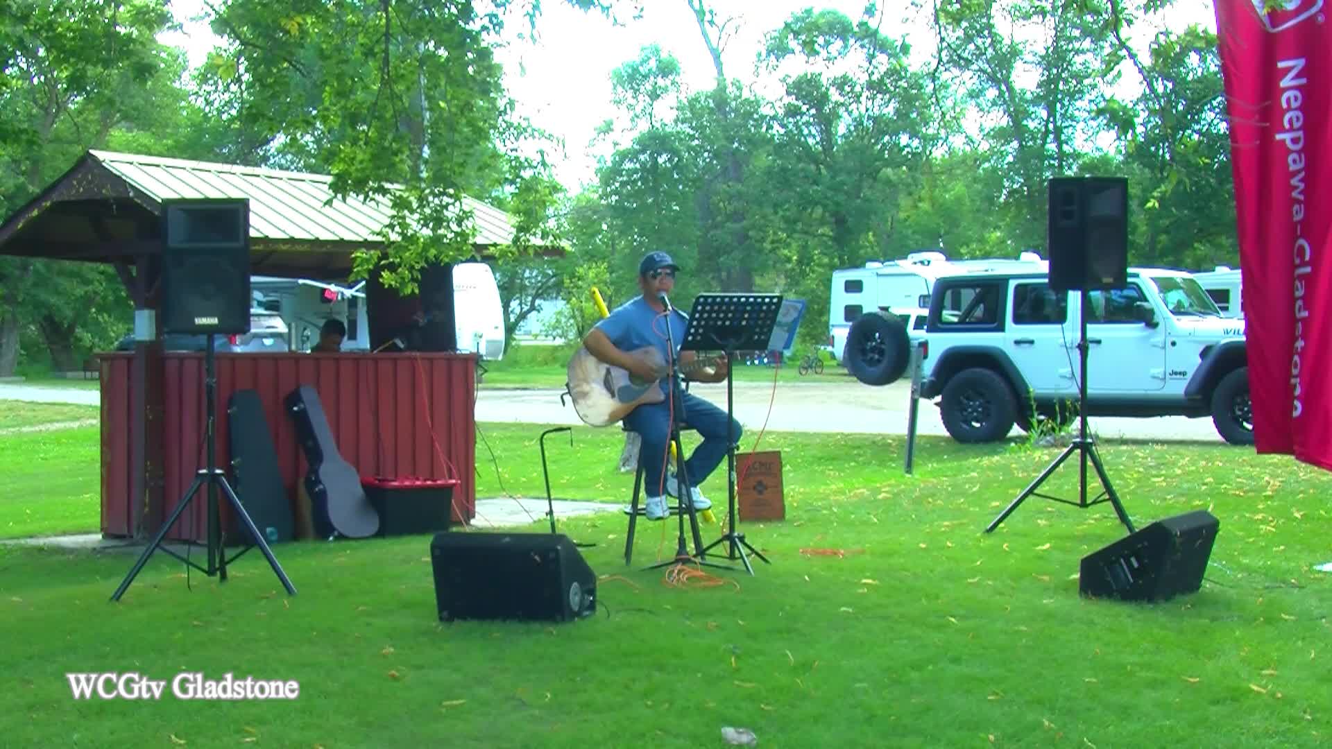 Thumbnail image for Gladstone-EphrenBananaConcert-09Aug2024