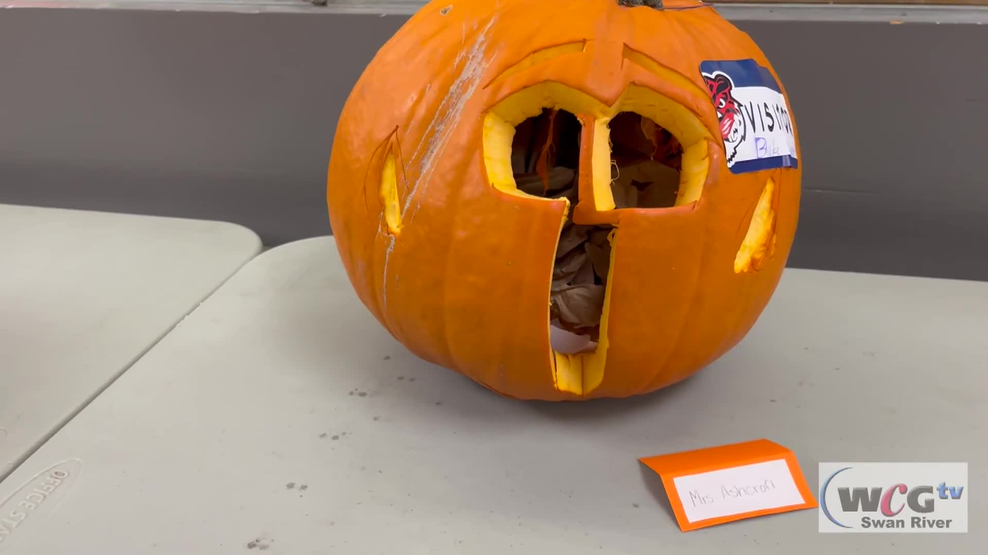 Thumbnail image for Swan-2024 Pumpkin Carving-Oct30