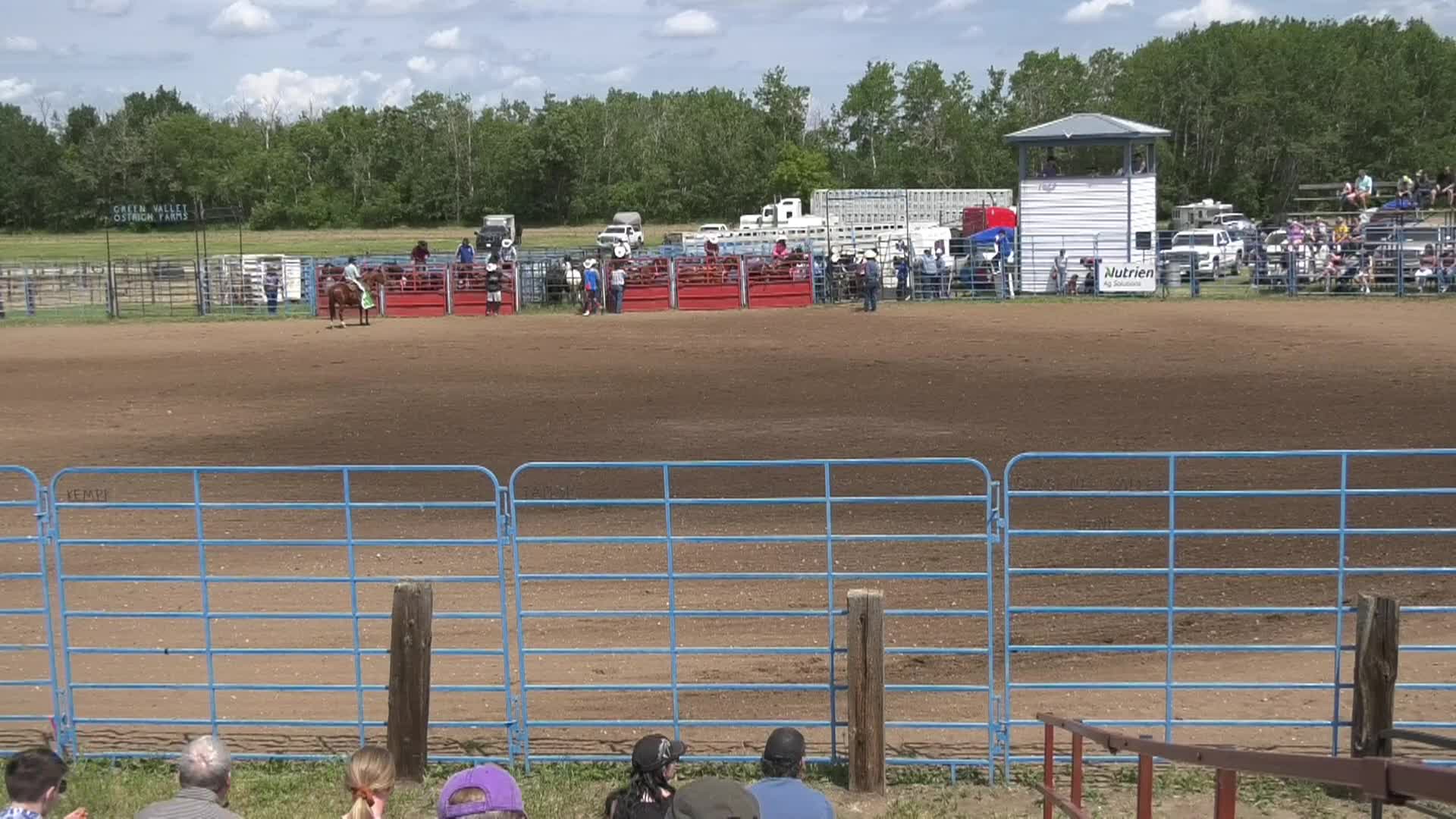 Thumbnail image for GIL_BroncsBullsBarrelsBallgowns_15Jun2025