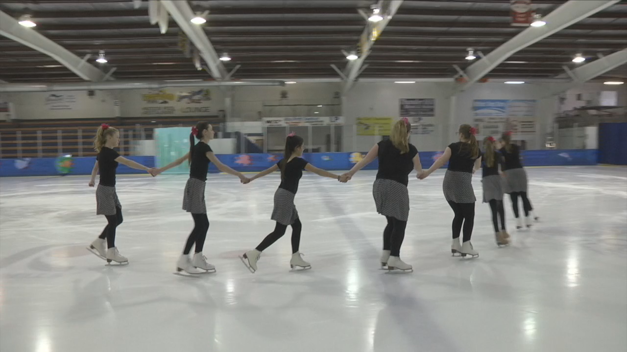 Thumbnail image for Swan-2018SwanRiverSkating-Mar12